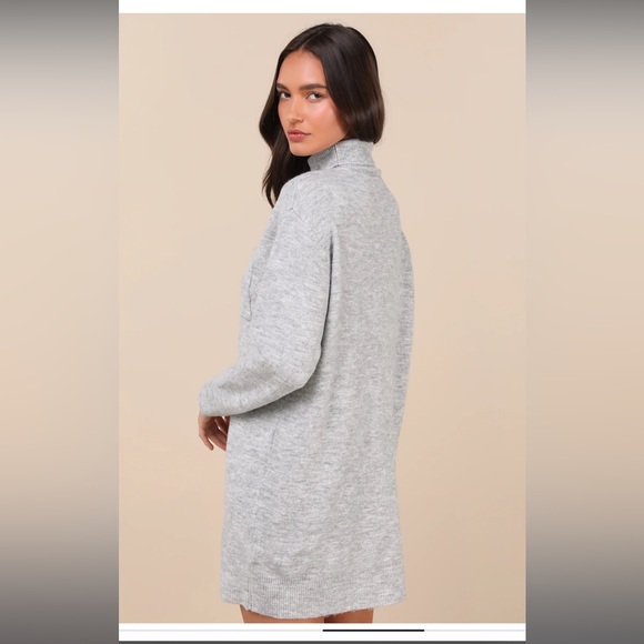 Lulu's Sweater Dress | Size: M | Gray - Picture 2 of 6